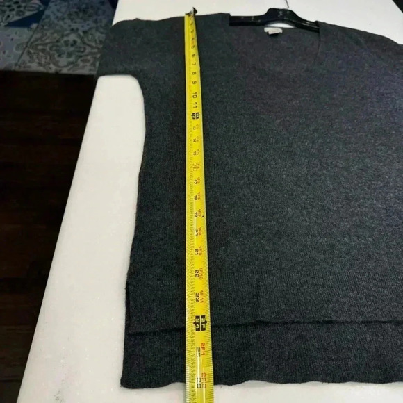 Halogen Women’s 100% Cashmere VNeck Long Sleeve Sweater Dark Gray Size Small - Picture 6 of 8